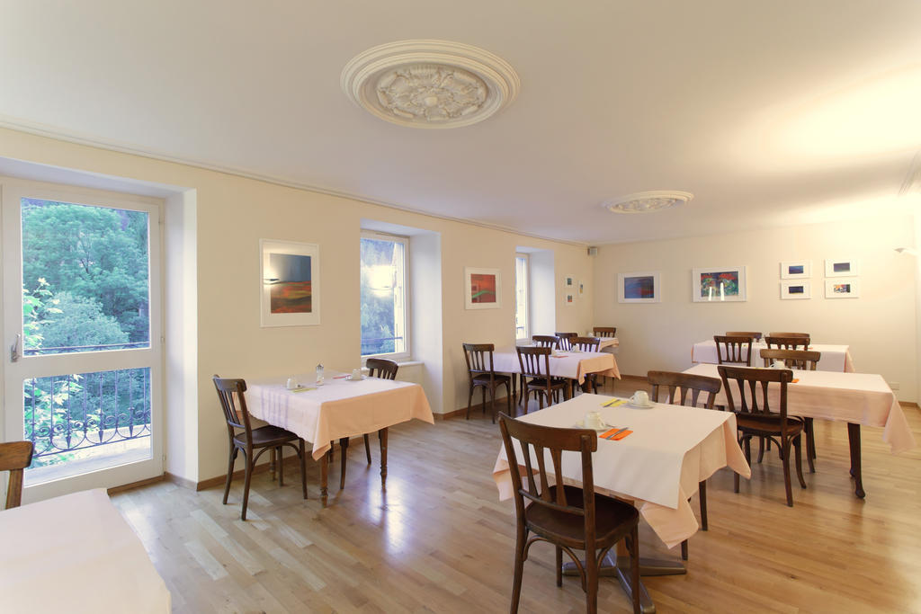 Hotel Restaurant Le Gietroz Ле-Шабль Экстерьер фото