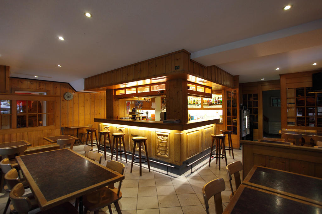 Hotel Restaurant Le Gietroz Ле-Шабль Экстерьер фото