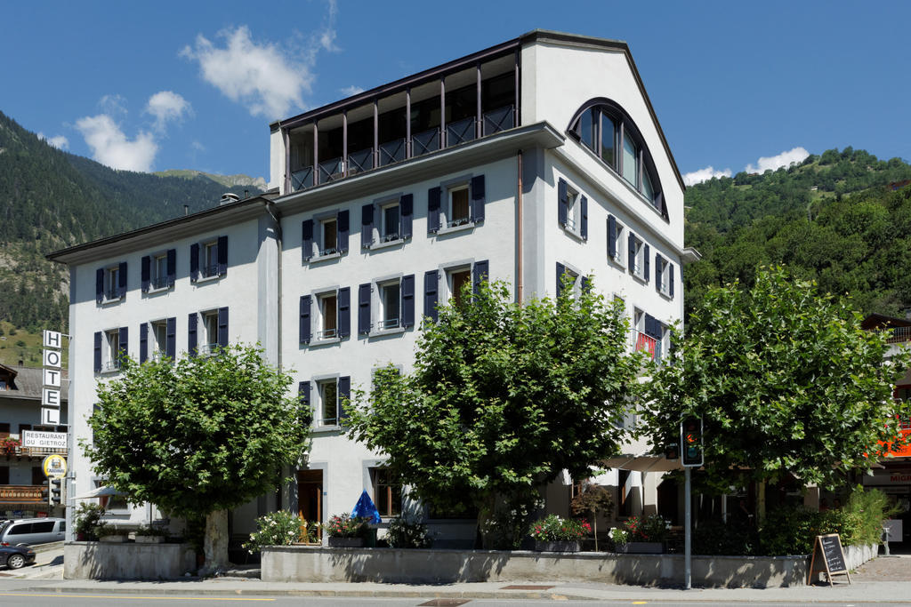 Hotel Restaurant Le Gietroz Ле-Шабль Экстерьер фото